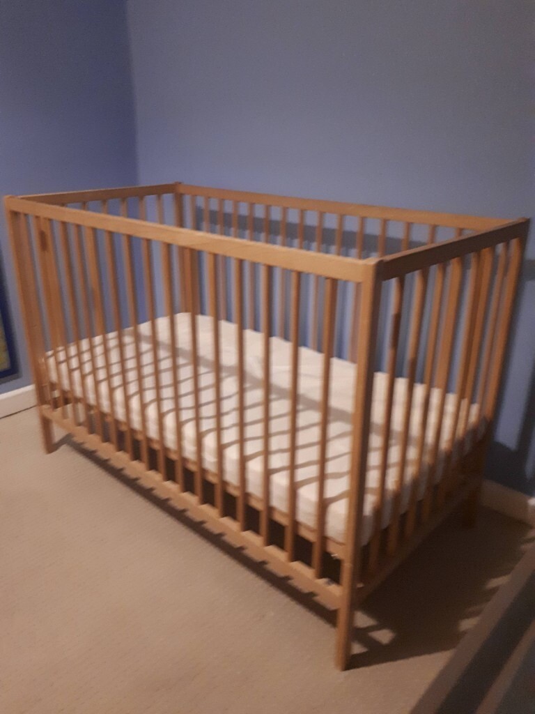 gumtree cot bed